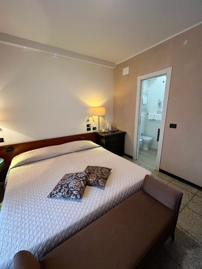 Hotel Regina Grado Buitenkant foto