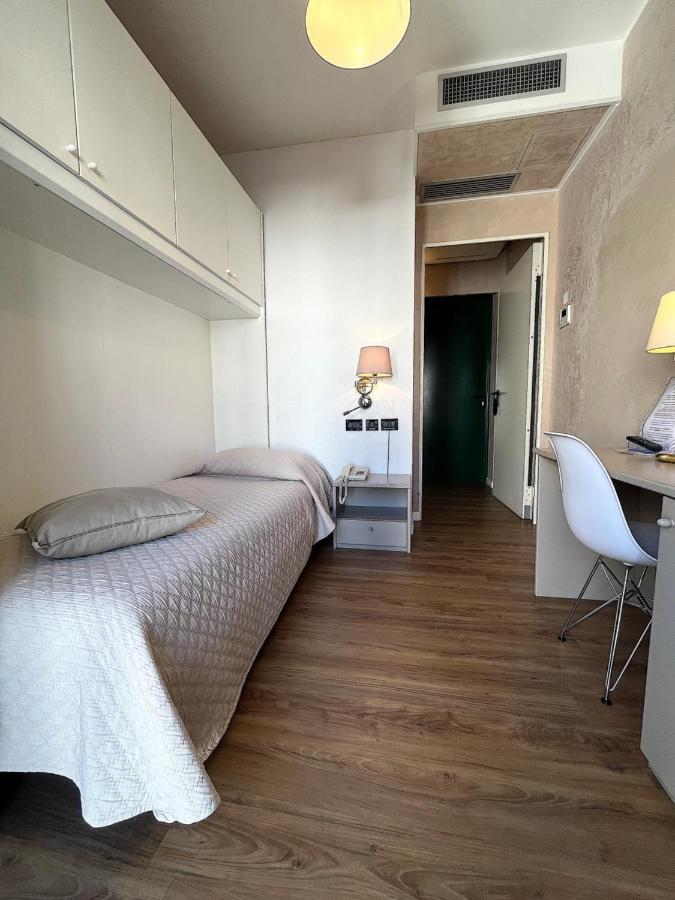 Hotel Regina Grado Buitenkant foto
