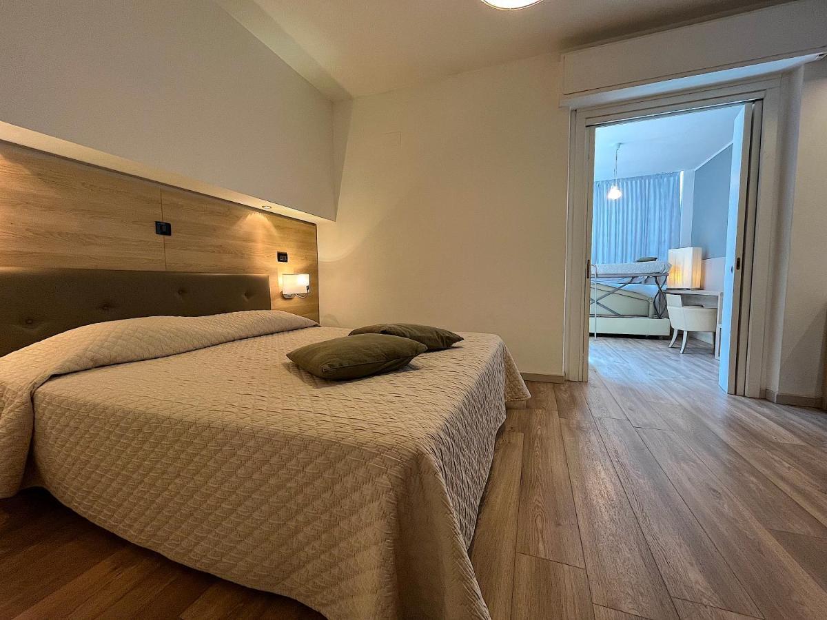 Hotel Regina Grado Buitenkant foto