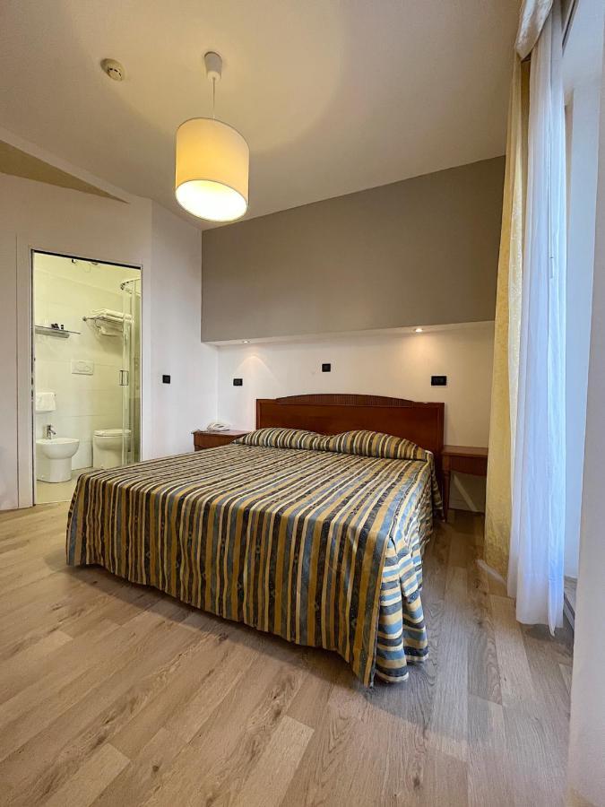 Hotel Regina Grado Buitenkant foto