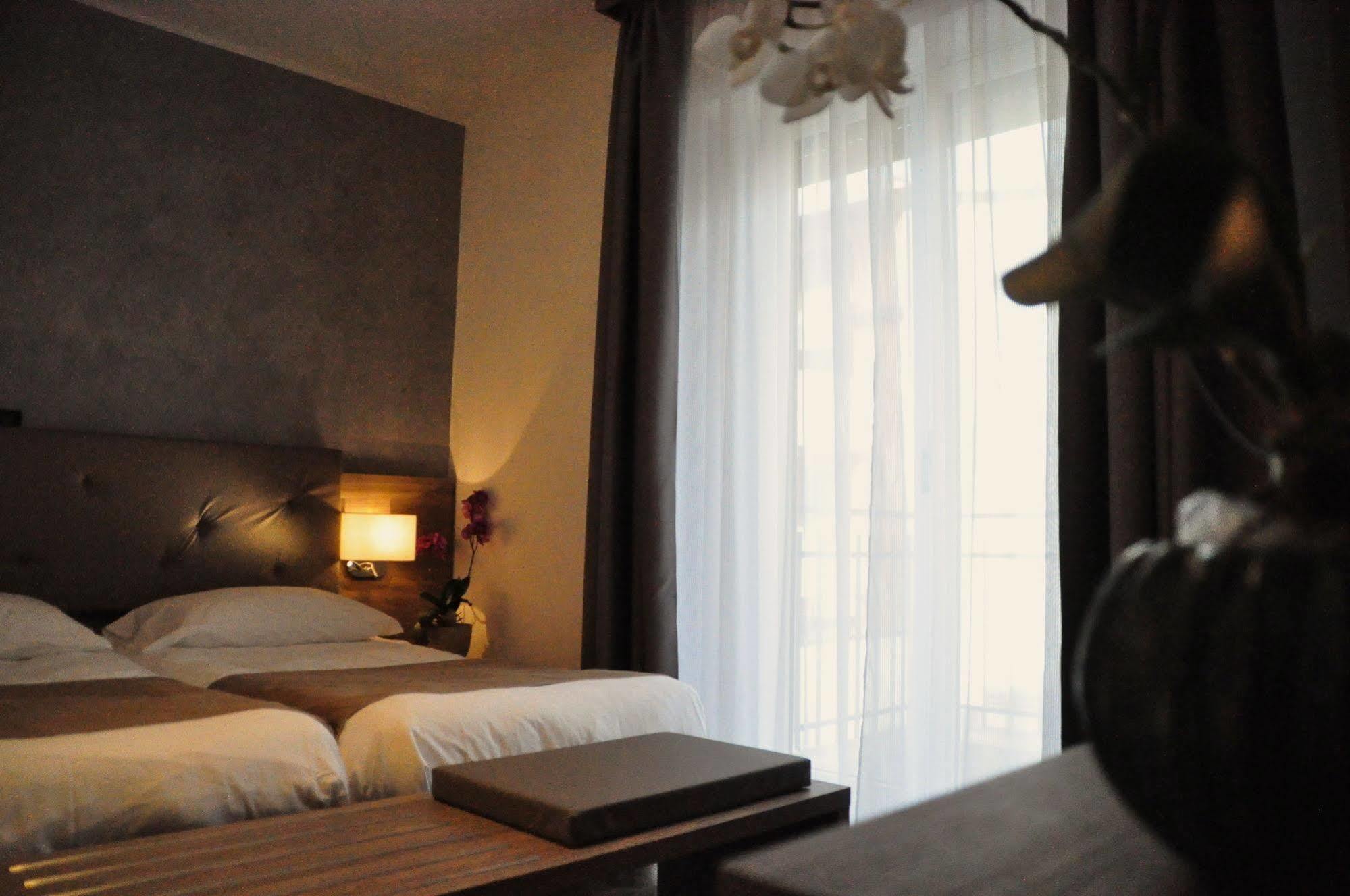 Hotel Regina Grado Buitenkant foto